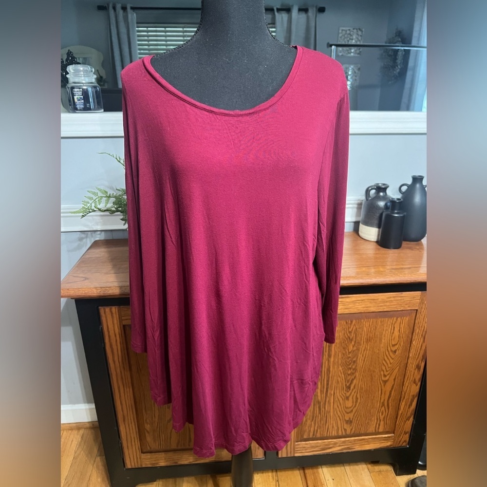 JM Collection. Women’s 3/4 Sleeve Top EUC